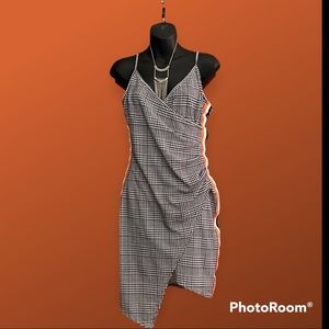 Almost Famous -  Cool, funky dress -  Size L
